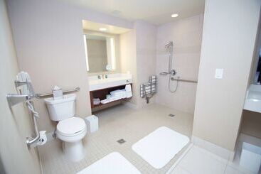 هتل Hilton Los Angeles/universal City