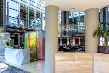 هتل Hilton Los Angeles/universal City