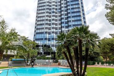 هتل Hilton Los Angeles/universal City