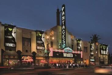هتل Hilton Los Angeles/universal City
