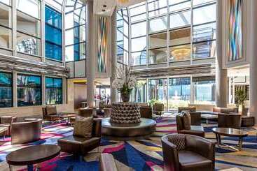 هتل Hilton Los Angeles/universal City