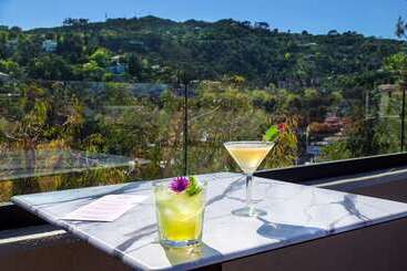 هتل Hilton Los Angeles/universal City