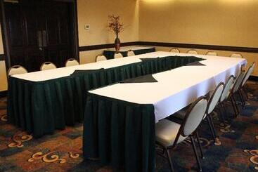 هتل Holiday Inn Great Falls Convention Center, An Ihg