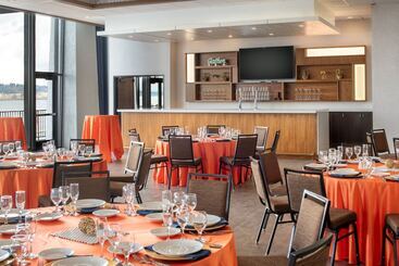 هتل Holiday Inn Portland   Columbia Riverfront, An Ihg