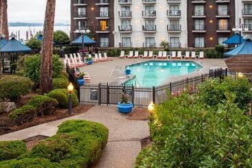 هتل Holiday Inn Portland   Columbia Riverfront, An Ihg