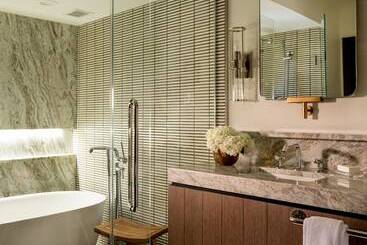 Kimpton Riverplace Hotel, An Ihg
