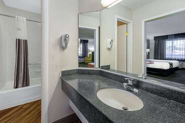 هتل La Quinta Inn By Wyndham Tucson East