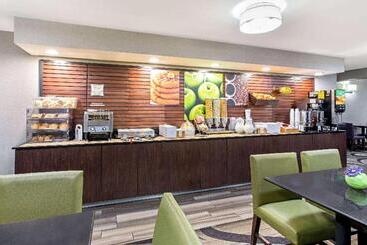هتل La Quinta Inn By Wyndham Tucson East