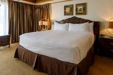 Maverick Hotel And Casino By Red Lion Hotels
