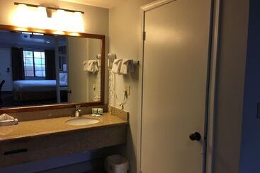 هتل Pacific, Manhattan Beach