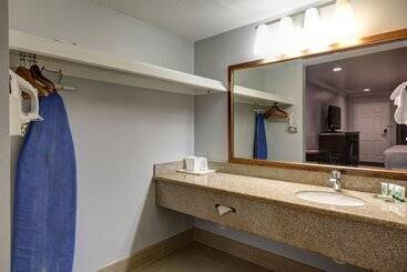 هتل Pacific, Manhattan Beach