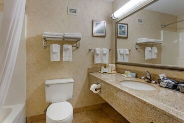 هتل Quality Inn Harrison North