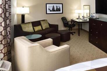 Radisson Hotel Bismarck