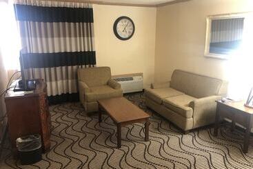 هتل Ramada By Wyndham Birmingham Airport