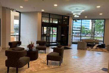 هتل Ramada By Wyndham Gainesville