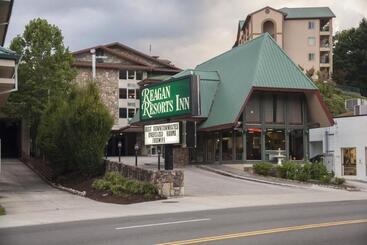 Hotel Reagan Resorts Inn