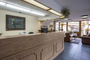 Hotel Reagan Resorts Inn