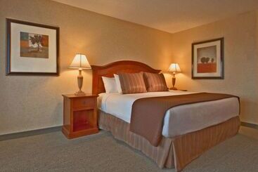 Hotel Red Lion  Coos Bay