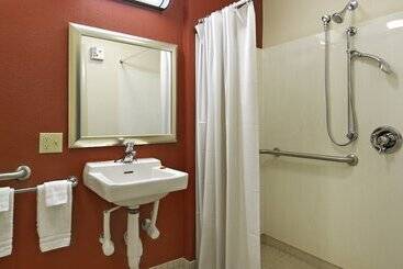 هتل Red Roof Inn Allentown Airport