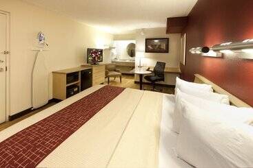 هتل Red Roof Inn Allentown Airport
