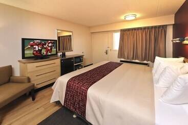هتل Red Roof Inn Allentown Airport