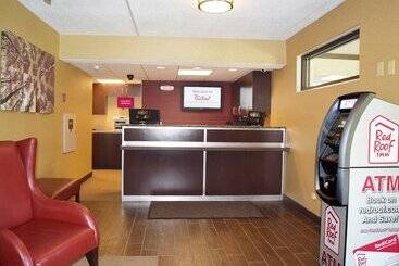هتل Red Roof Inn Buffalo  Niagara Airport