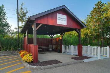 هتل Red Roof Inn Erie – I 90