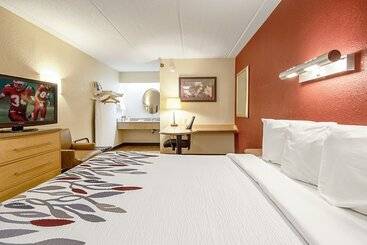 هتل Red Roof Inn Erie – I 90