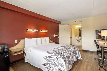 هتل Red Roof Inn Erie – I 90