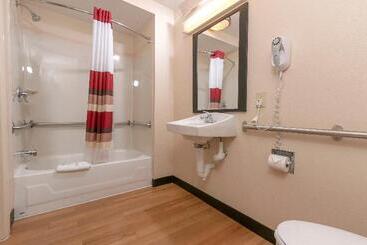 هتل Red Roof Inn Plus+ Atlanta Buckhead