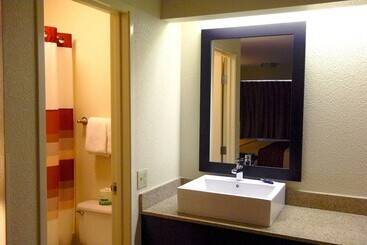 هتل Red Roof Inn Plus+ Baltimore   Washington Dc/bwi South
