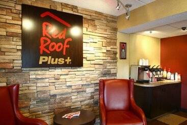 ホテル Red Roof Inn Plus+ Statesville