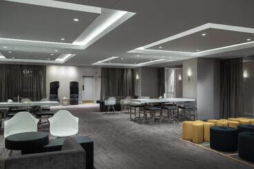 فندق Renaissance Des Moines Savery
