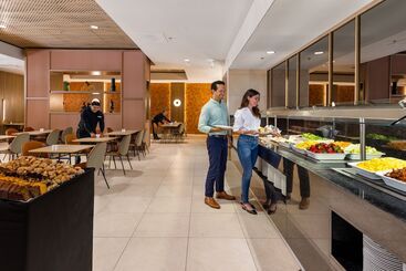 בית מלון כפרי Riu Plaza Fisherman's Wharf