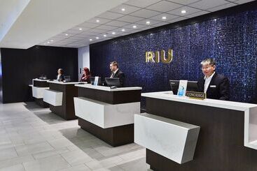 בית מלון כפרי Riu Plaza Fisherman's Wharf