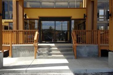 هتل Rodeway Inn & Suites Portland   Jantzen Beach