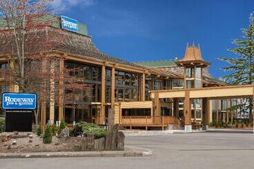 هتل Rodeway Inn & Suites Portland   Jantzen Beach