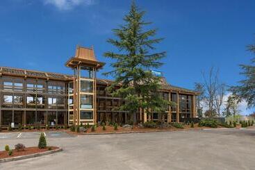 هتل Rodeway Inn & Suites Portland Jantzen Beach