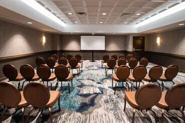 هتل Sheraton Oklahoma City Downtown