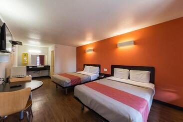 ホテル Surestay  By Best Western San Antonio Riverwalk