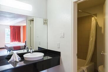 ホテル Surestay  By Best Western San Antonio Riverwalk