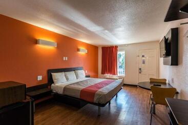 ホテル Surestay  By Best Western San Antonio Riverwalk