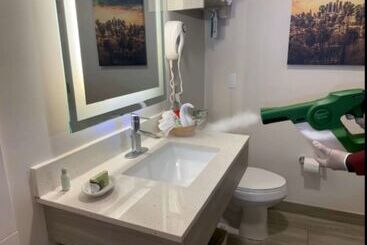 Surestay Hotel By Best Western Santa Monica