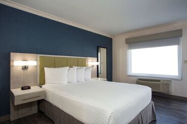 Surestay Hotel By Best Western Santa Monica