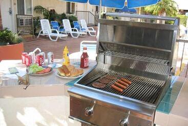 Surestay Hotel By Best Western Santa Monica