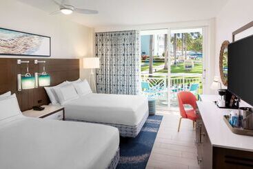 هتل The Reach Key West, Curio Collection By Hilton