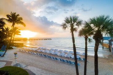 هتل The Reach Key West, Curio Collection By Hilton