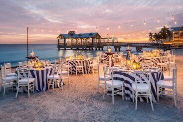 هتل The Reach Key West, Curio Collection By Hilton