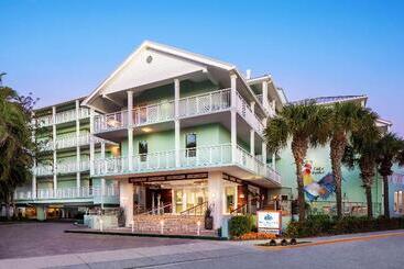 هتل The Reach Key West, Curio Collection By Hilton