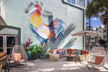 هتل The Reach Key West, Curio Collection By Hilton